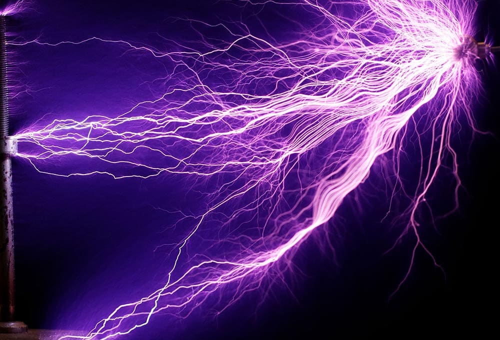 Arco Elettrico: il nemico invisibile che colpisce in un lampo