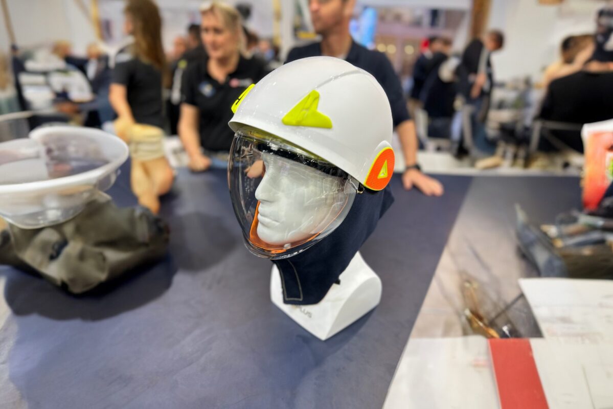 Nuovo casco protettivo arco elettrico per lavori in quota Deltaplus Onyx 2